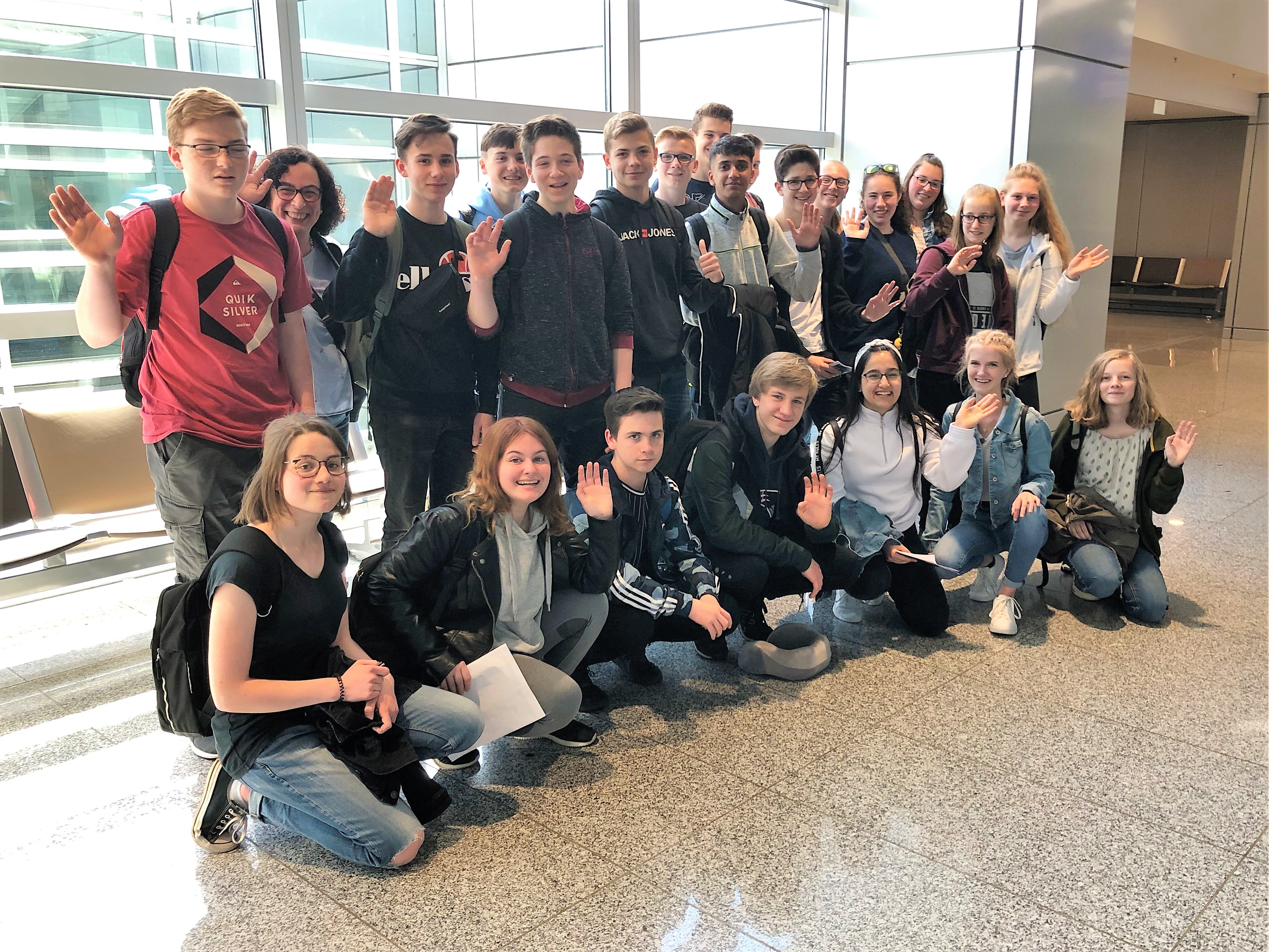 HP2019 Alicante en el aeropuerto